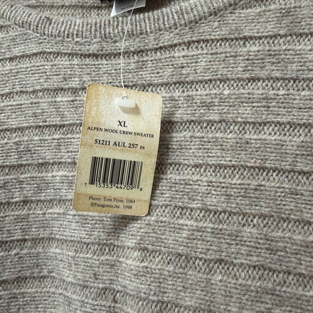 Vintage Patagonia Mens Alpen Wool Crew Neck Sweater Size XL Beige Outdoors NWT - Picture 7 of 7
